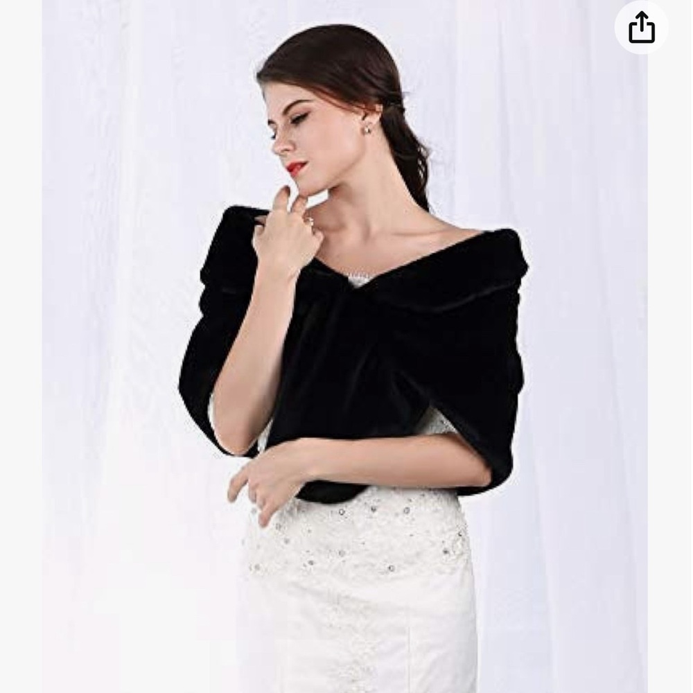 Black faux fur wrap